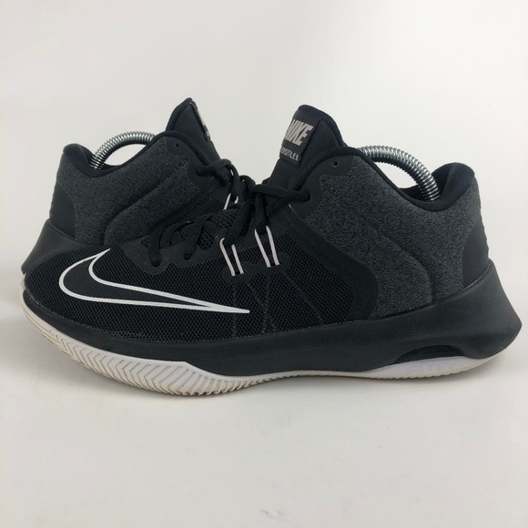 nike air versitile 2